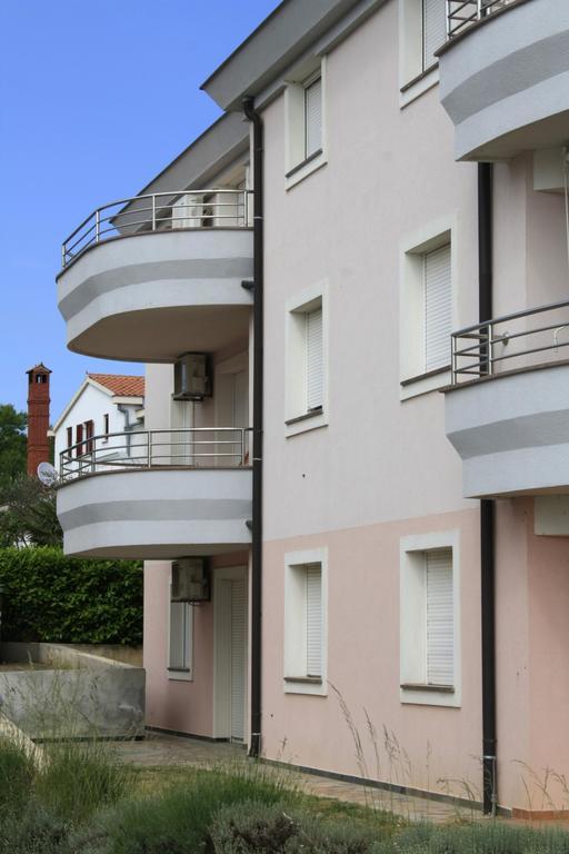 Seafront Apartment Gaby Μεντουλίν Δωμάτιο φωτογραφία