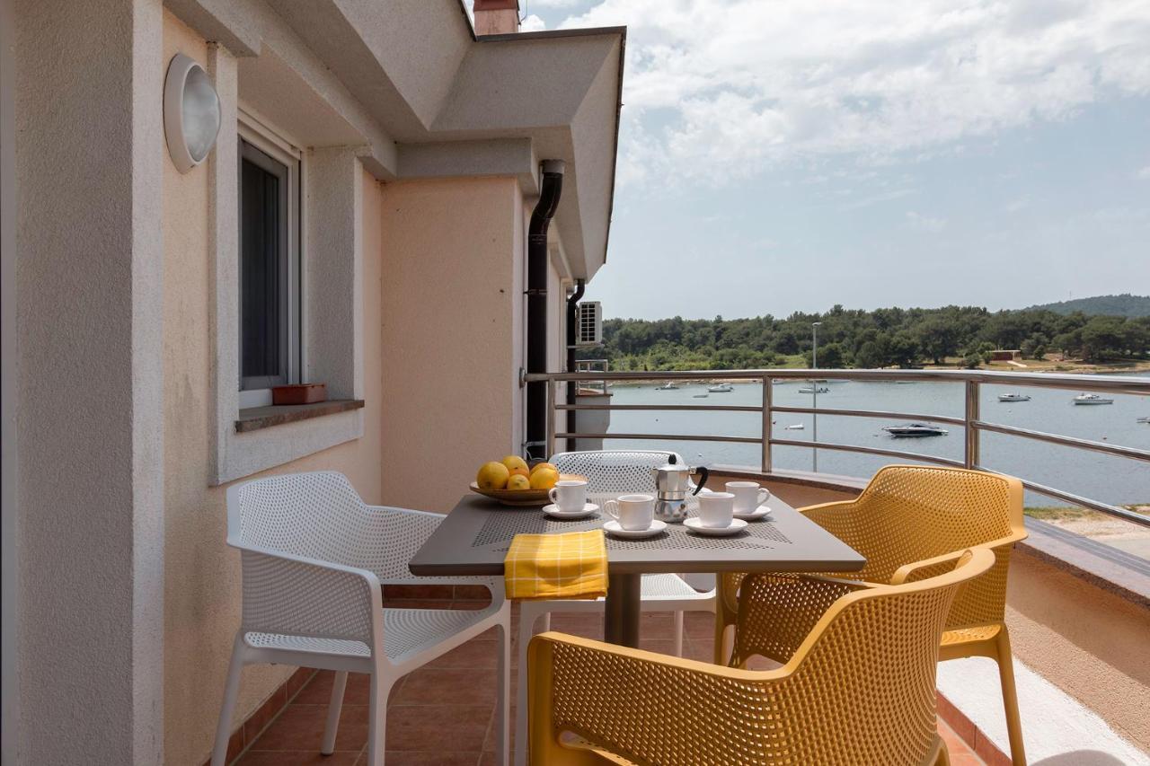 Seafront Apartment Gaby Μεντουλίν Εξωτερικό φωτογραφία